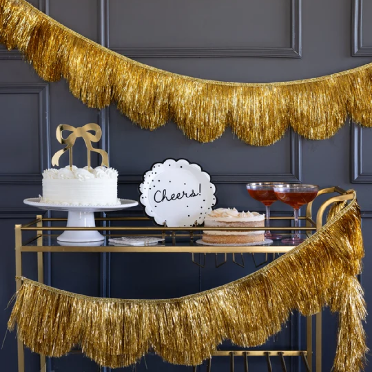 Scalloped Tinsel Banner - Gold