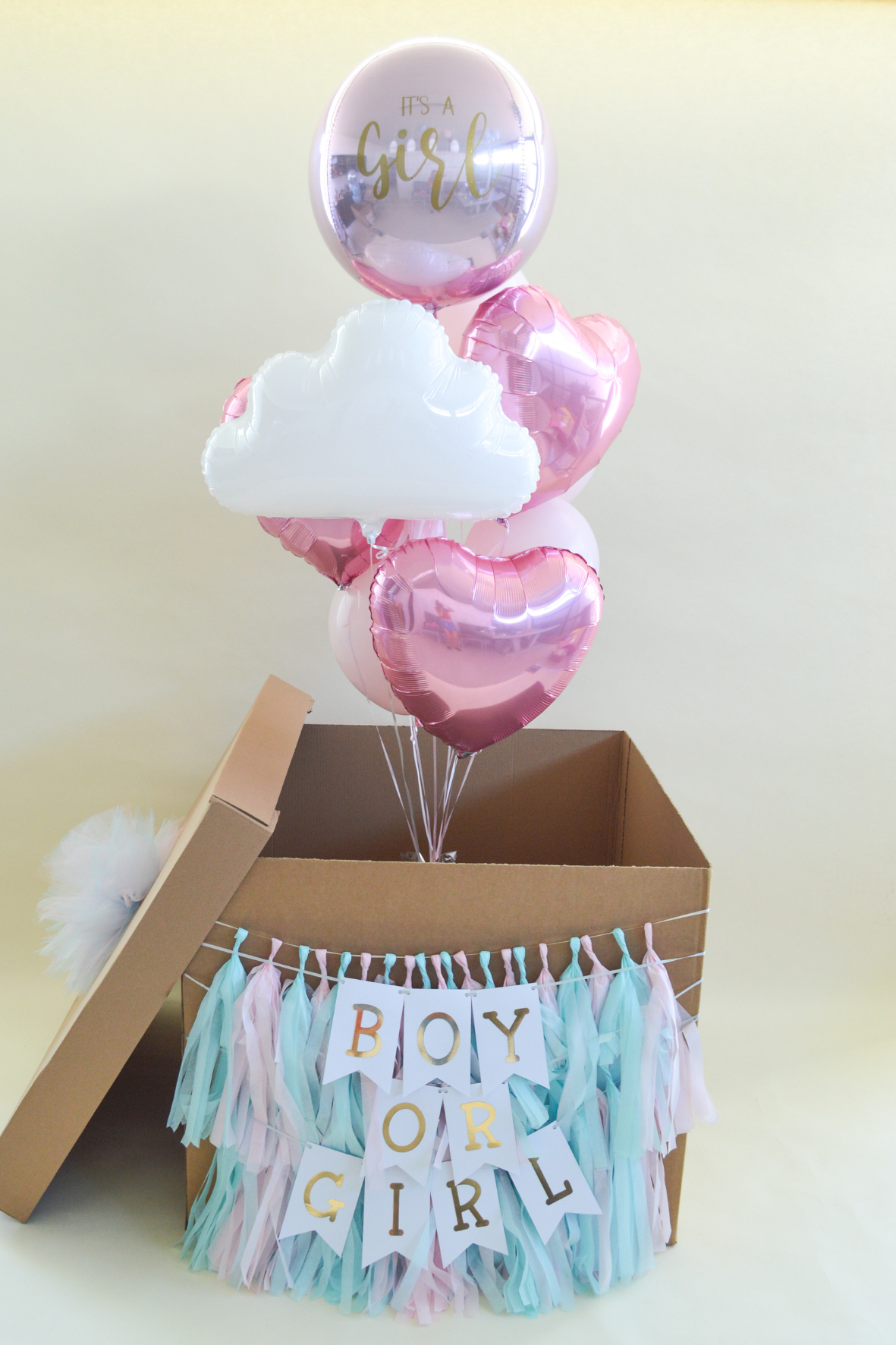 Caja Gender Reveal Jumbo + Bouquet de Globos 2