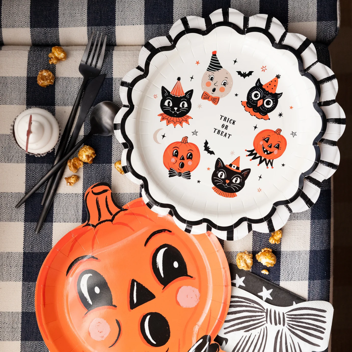 Halloween Sketchy Stripes 11" Plate