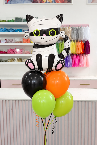 RAMILLETE GLOBOS HALLOWEEN GATO MOMIA
