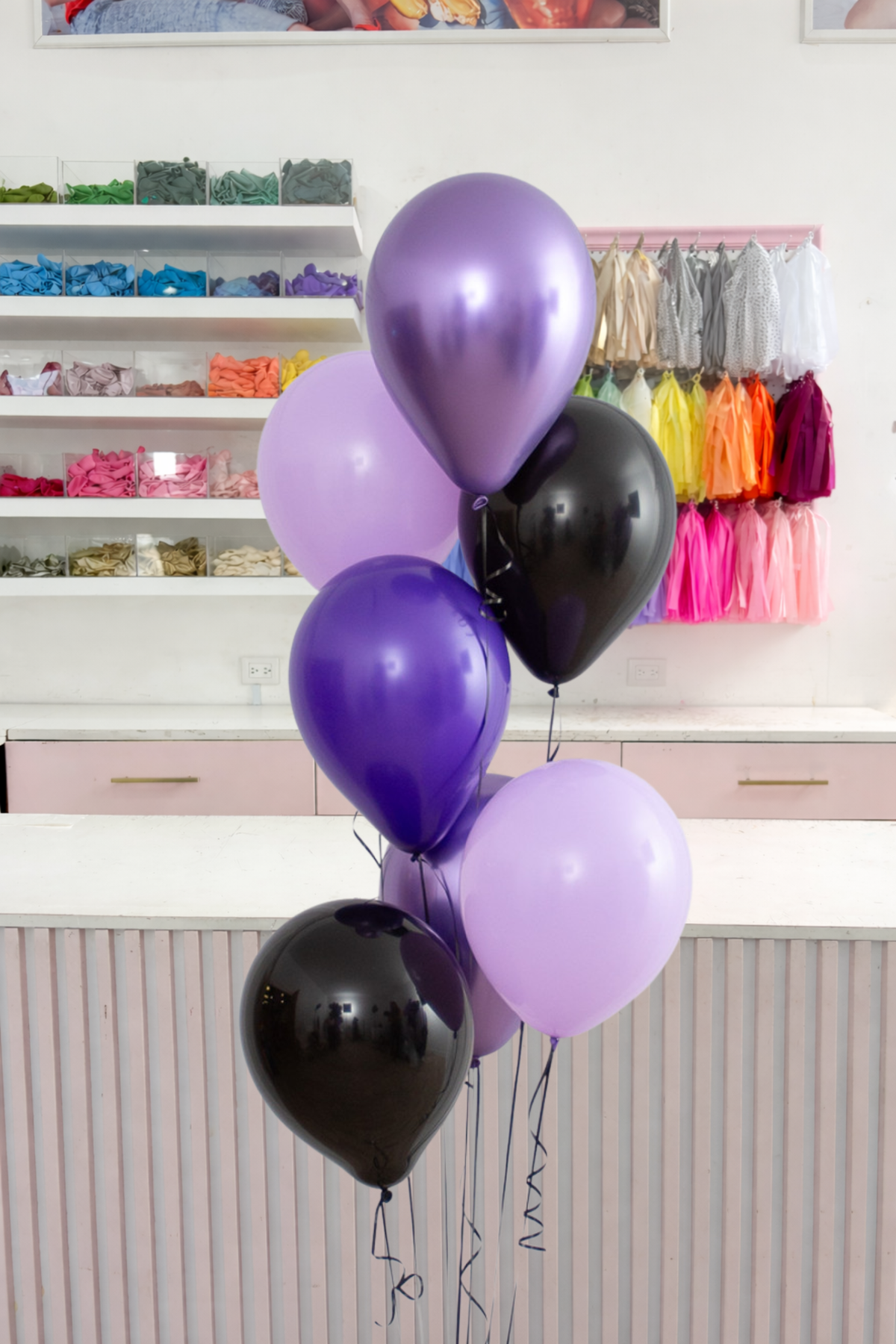 RAMILLETE GLOBOS LATEX PURPLE AND BLACK