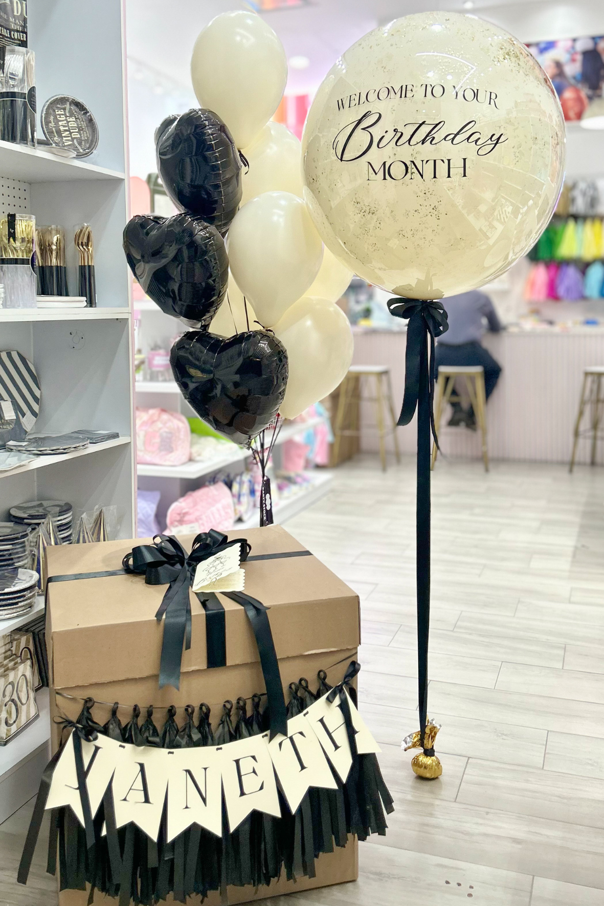 SUPER BUNDLE CUMPLEAÑOS CAJA + GLOBOS